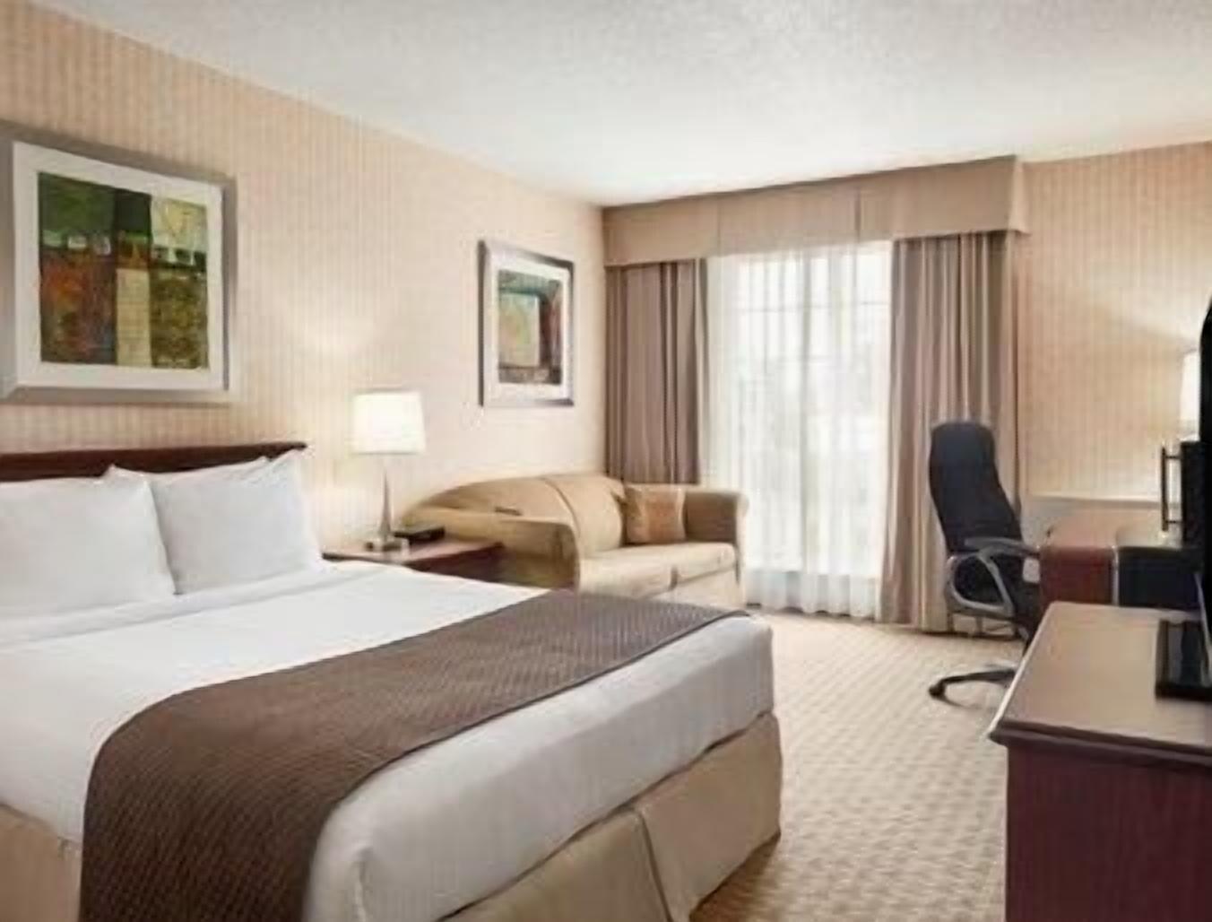 Days Inn By Wyndham Brantford Bagian luar foto
